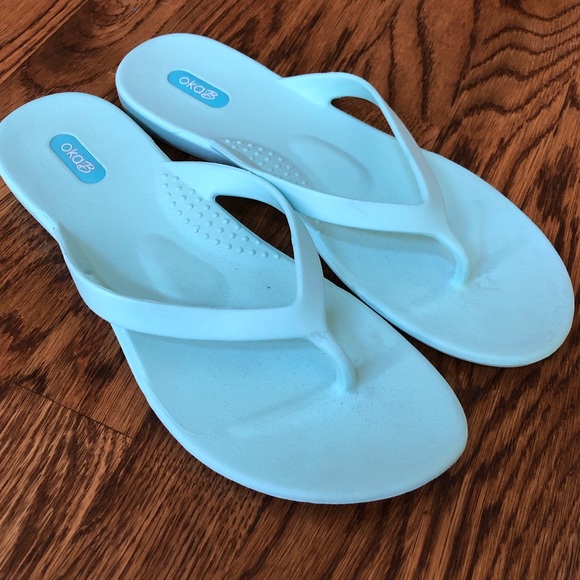 millie flip flops